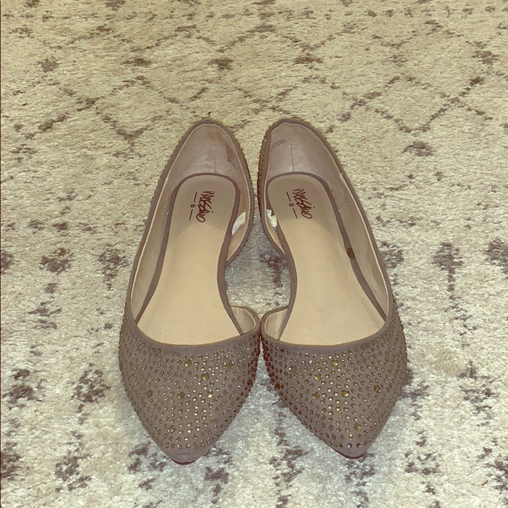 New sparkly grey flats. Great wedding shoes!